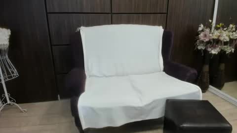 Dominna online show from 01-15-25, 07:48