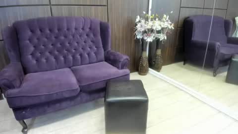 Dominna online show from 01-20-25, 07:47