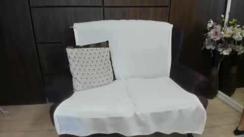 Dominna online show from 10-22-25, 05:24