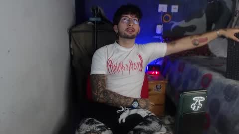 Snapshot of dominus_kane chatting on 11-12-25, 03:07 dominus_kane online show from 11-12-25, 03:07