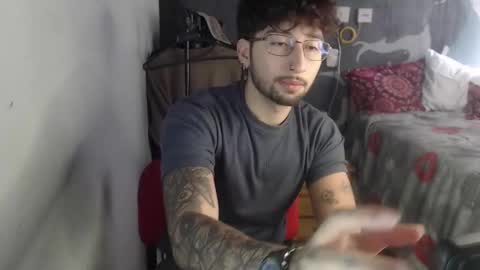 Snapshot of dominus_kane chatting on 11-14-25, 08:18 dominus_kane online show from 11-14-25, 08:18