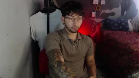 Snapshot of dominus_kane chatting on 11-22-25, 04:11 dominus_kane online show from 11-22-25, 04:11