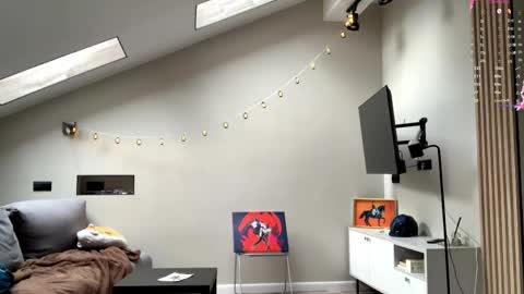 Kira online show from 05-24-26, 11:59