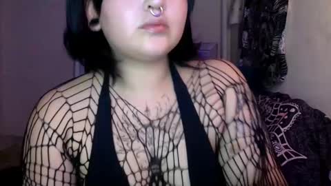 Snapshot of domvexxx chatting on 09-11-25, 12:11 DomVexxx online show from 09-11-25, 12:11