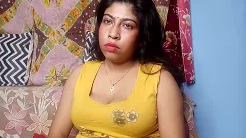 Snapshot of dona_darling chatting on 02-05-25, 04:58 Dona online show from 02-05-25, 04:58