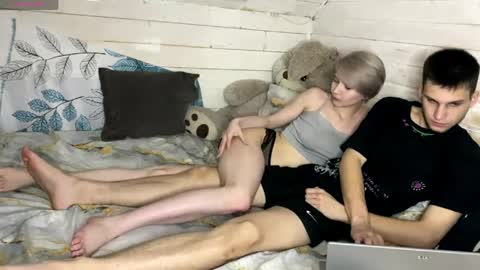 Stephanie and online show from 04-02-26, 08:50