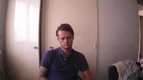 Papi online show from 09-30-25, 02:44