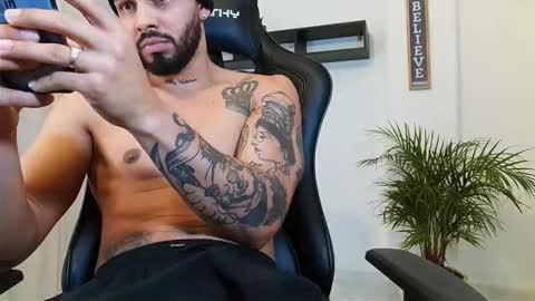 Snapshot of donn_cruz chatting on 10-02-25, 05:31 Victor online show from 10-02-25, 05:31