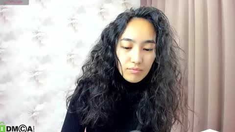 Aura online show from 10-02-25, 03:02