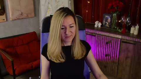 Donna online show from 05-14-26, 06:58