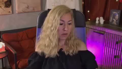 Donna online show from 06-16-26, 06:43