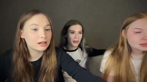 Snapshot of dontoch chatting on 12-17-24, 05:58 Stacy online show from 12-17-24, 05:58