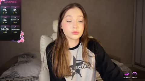 Snapshot of dontoch chatting on 02-28-25, 06:09 Stacy online show from 02-28-25, 06:09