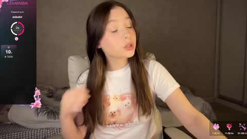 Snapshot of dontoch chatting on 03-04-25, 06:18 Stacy online show from 03-04-25, 06:18