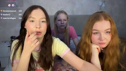 Snapshot of dontoch chatting on 03-08-25, 08:14 Stacy online show from 03-08-25, 08:14