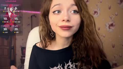 Snapshot of dontoke_ chatting on 02-01-25, 05:05 Nicole online show from 02-01-25, 05:05