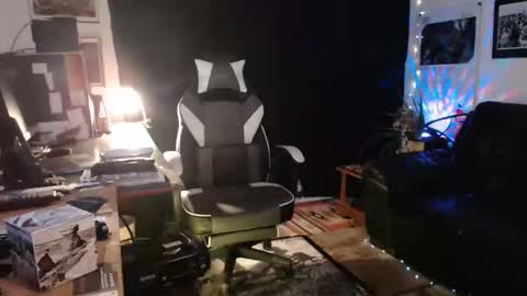 dopeleaf2 online show from 01-04-25, 10:13