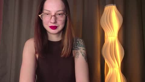 Dora  online show from 12-20-25, 11:17