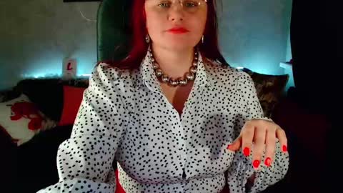 Snapshot of doraross chatting on 01-30-25, 12:37 Dora online show from 01-30-25, 12:37