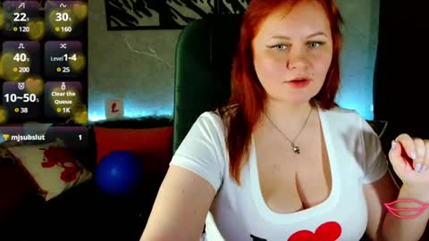 Snapshot of doraross chatting on 03-09-25, 04:44 Dora online show from 03-09-25, 04:44
