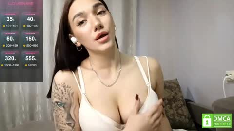 Snapshot of dorethapinzone chatting on 05-18-26, 09:15 Jacqueline online show from 05-18-26, 09:15