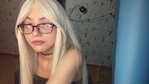 Snapshot of doretharuschak chatting on 06-04-26, 10:10 Aimi online show from 06-04-26, 10:10