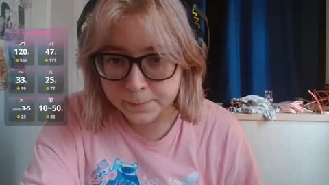 Lola online show from 10-29-25, 07:32