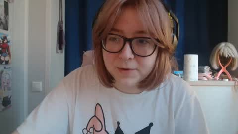 Lola online show from 11-11-25, 07:30