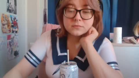 Lola online show from 11-16-25, 07:25