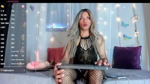 Nicolle online show from 03-20-26, 08:57