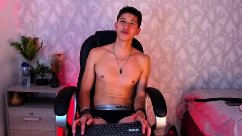dorian_mystery online show from 12-06-24, 07:21