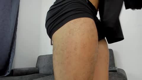 Dorian Fenix online show from 12-20-25, 07:21