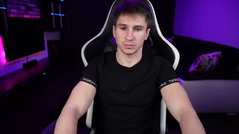 Dorian Reyes online show from 12-07-24, 02:20