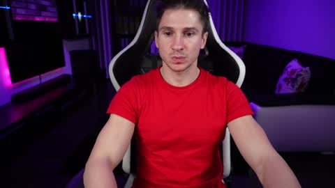 Dorian Reyes online show from 12-08-24, 01:56