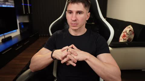 Dorian Reyes online show from 12-16-24, 10:03