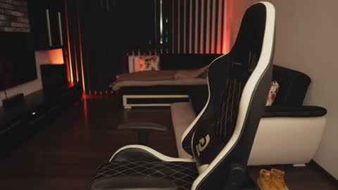 Snapshot of dorianreyes chatting on 02-16-26, 12:18 Dorian Reyes online show from 02-16-26, 12:18