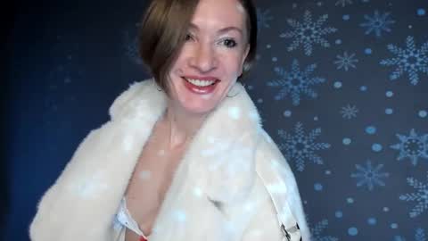 Snapshot of dorothy_meyer chatting on 01-19-25, 07:47 Dorothy Next stream on Monday at 3am-9am online show from 01-19-25, 07:47