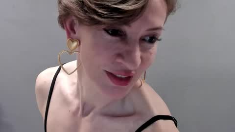 Dorothy Next stream on Monday at 3am-9am online show from 05-04-26, 10:33