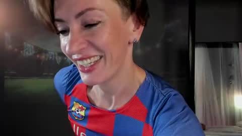 Dorothy Next stream on Monday at 3am-9am online show from 06-18-26, 05:08