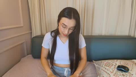 dorothy_valerisse online show from 03-05-26, 10:33