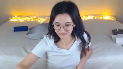Snapshot of dorotty_ chatting on 12-03-24, 03:41 Your Dorotty online show from 12-03-24, 03:41