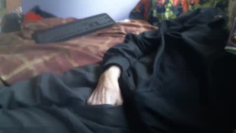 Hello  welcome to Slutsville  I am the Naked Chef  really  but you may call me Peter online show from 09-28-25, 04:56