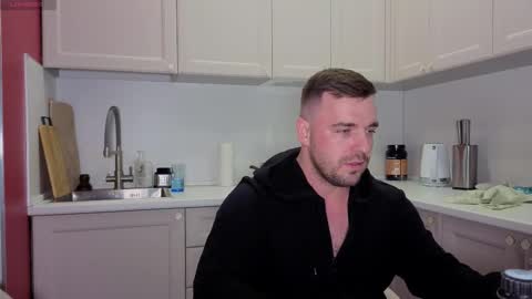 Snapshot of dosilasa chatting on 09-21-25, 05:03 Sasha online show from 09-21-25, 05:03