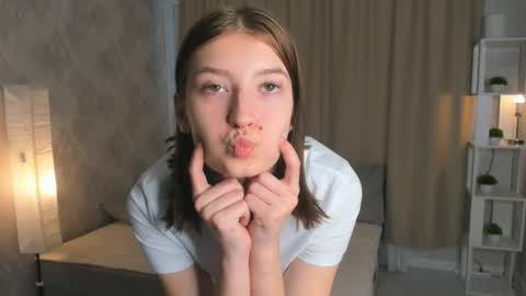 Snapshot of dotenderlin chatting on 10-16-25, 04:24 Adele online show from 10-16-25, 04:24