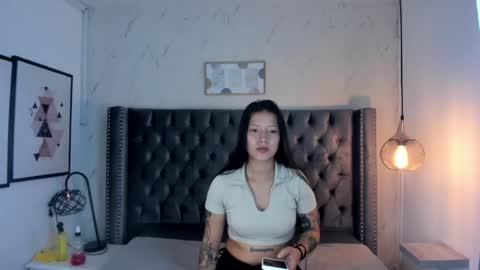 Vall  Lufan  online show from 05-02-26, 07:08