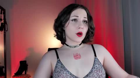 Snapshot of doublee_trouble chatting on 10-06-25, 02:47 Eva ana Liza online show from 10-06-25, 02:47