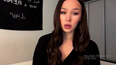 MOLLYYYY dont forget to give me a thumb up online show from 12-15-25, 06:06