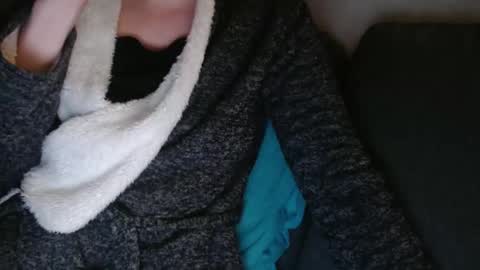 Douce Elsa online show from 12-05-24, 05:50