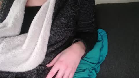 Douce Elsa online show from 01-11-25, 11:34