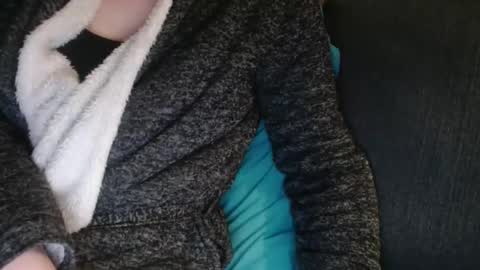 Douce Elsa online show from 01-12-25, 07:42